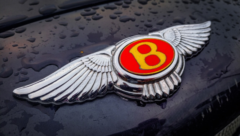 bentley-abdye-arac-ithalatini-durdurdu