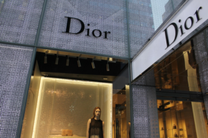 dior-jonathan-andersoni-kreatif-direktor-olarak-atadi