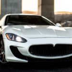 jaguar-land-rover-trump-tarifeleri-yuzunden-2026-kar-marji-beklentisini-dusurdu