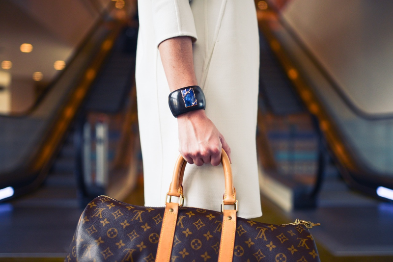 louis-vuitton-cantasi-tiktokta-tartisma-yaratti