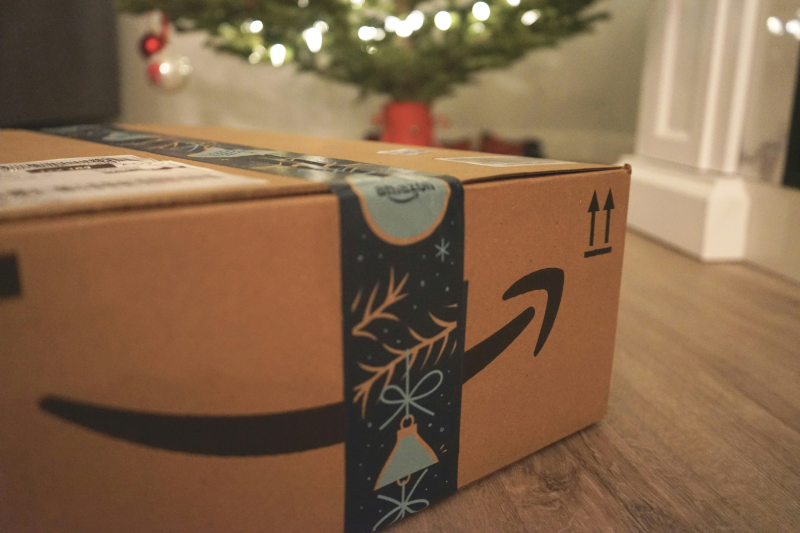 amazonun-yeni-gozdesi-luks-kozmetik