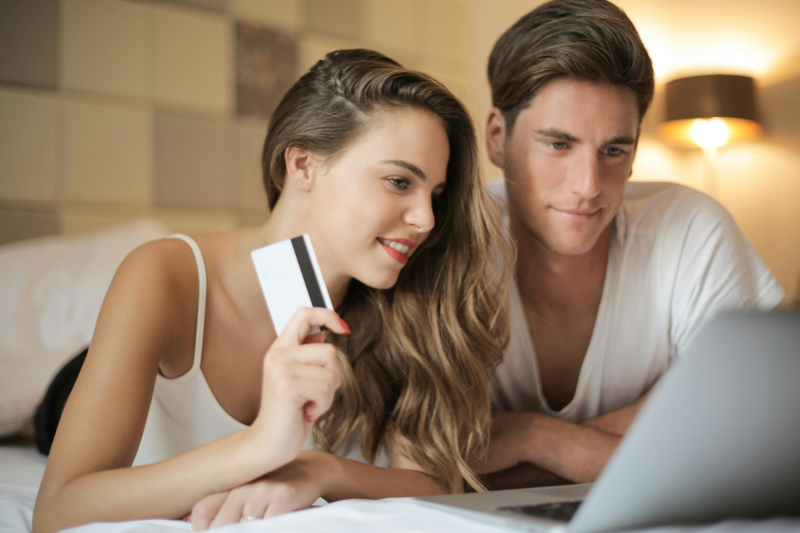 abdde-online-alisveriste-tarihi-dusus