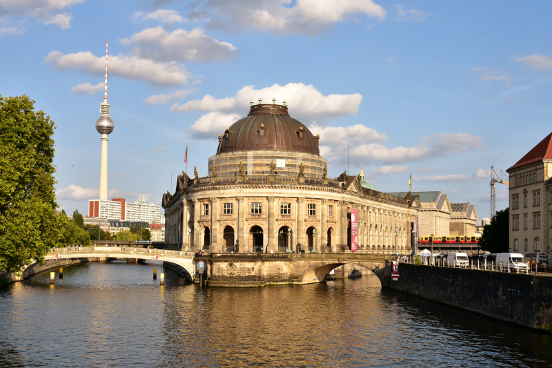 berlinde-uzun-muzeler-gecesi