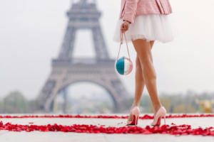 pariste-luks-canta-hirsizligi-dior-chanel-ve-hermes-hedefte