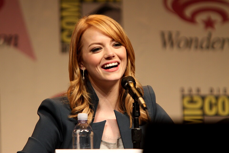 emma-stoneun-yeni-filmi-bugonia-bir-distopya-degil-gercek