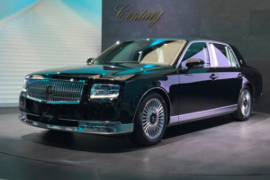 toyota-century-artik-lexusun-ustunde-japon-devinden-ust-duzey-marka-hamlesi