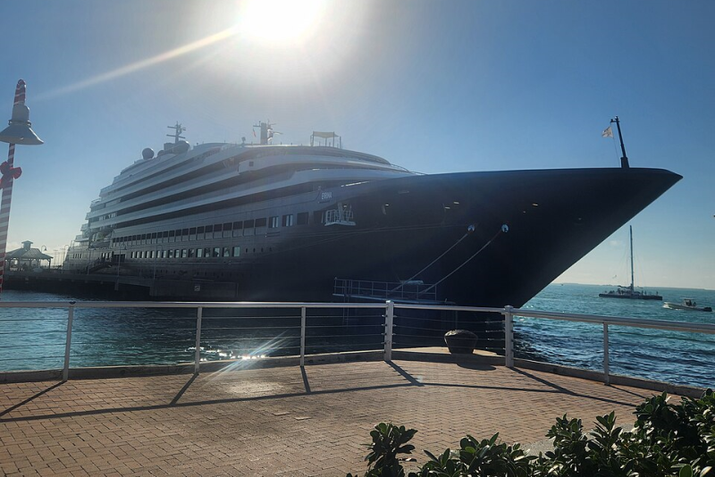 ritz-carltonin-1000-dolar-gecelik-cruise-deneyimi-beklentiler-ve-gercekler