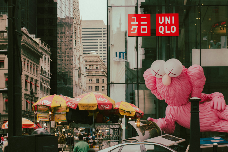 uniqlo-gelir-rekoru-ile-luks-markalari-geride-birakti