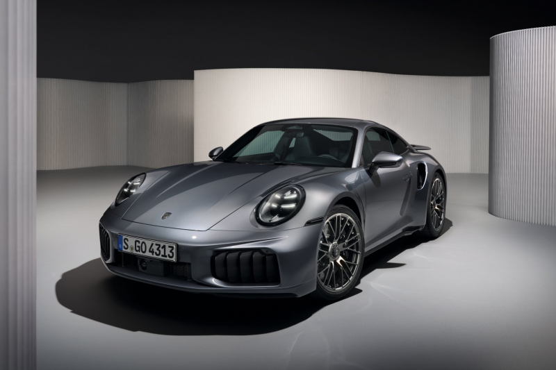 porschenin-tasarim-kimligi-yeniden-tanimlandi-kahraman-asi-ve-yaratici